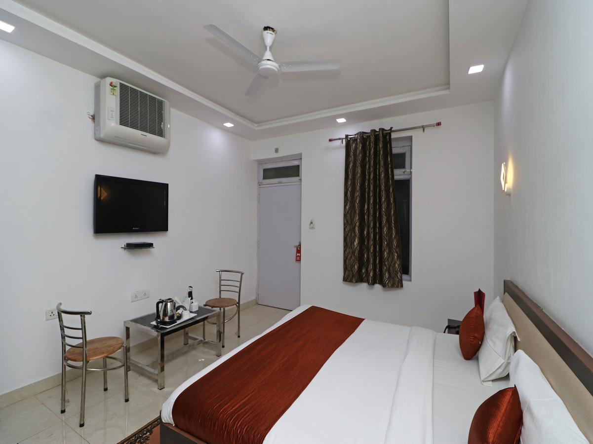 אגרה Oyo 11526 Hotel Apollo מראה חיצוני תמונה