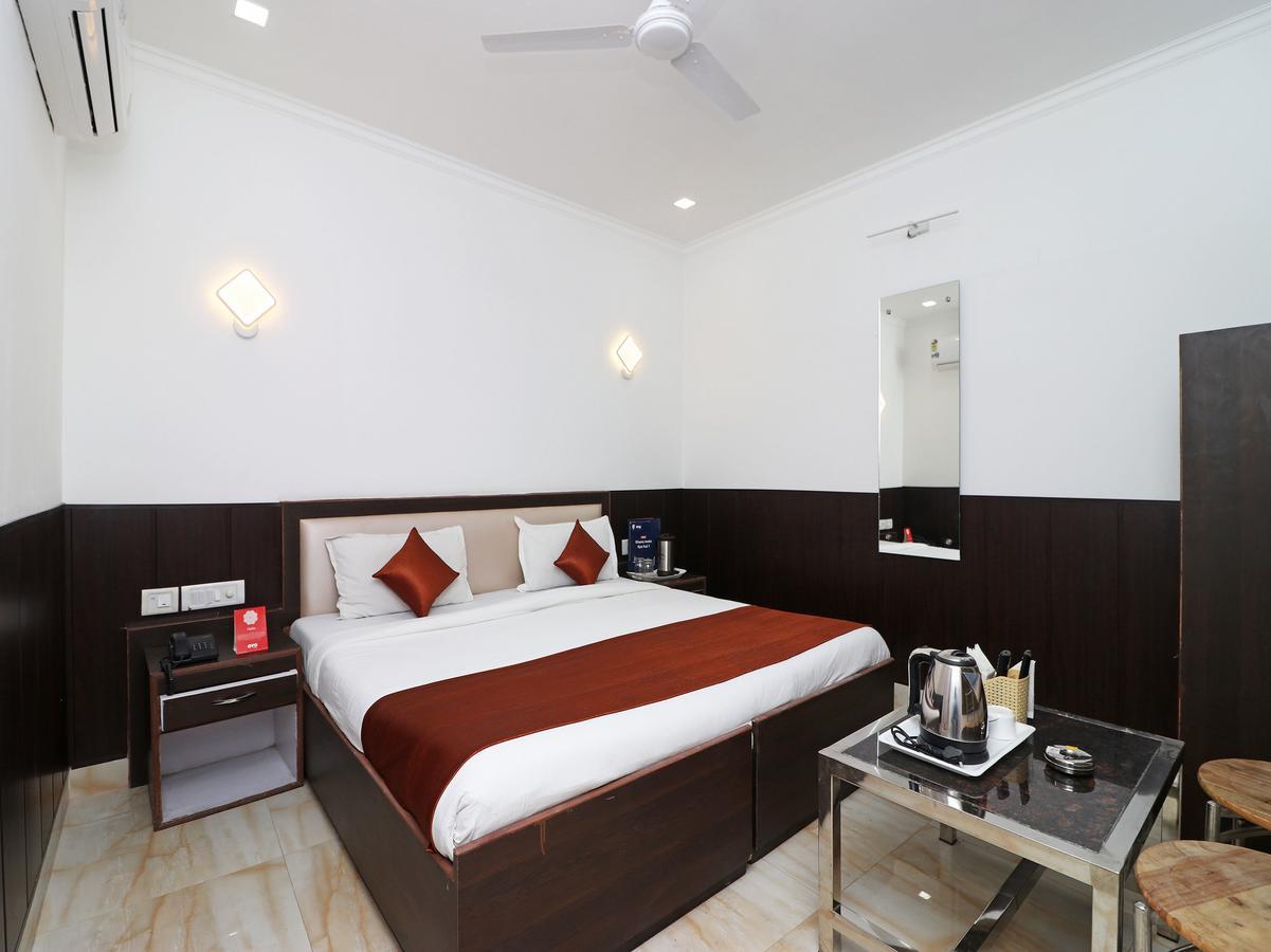 אגרה Oyo 11526 Hotel Apollo מראה חיצוני תמונה