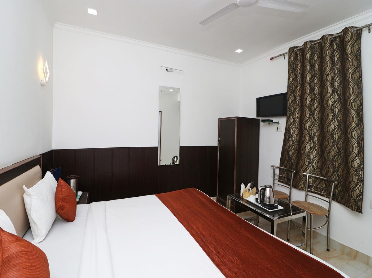 אגרה Oyo 11526 Hotel Apollo מראה חיצוני תמונה