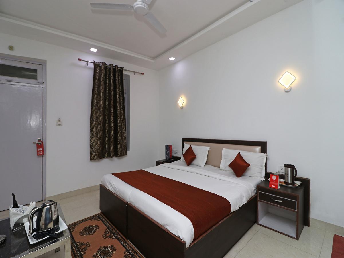 אגרה Oyo 11526 Hotel Apollo מראה חיצוני תמונה