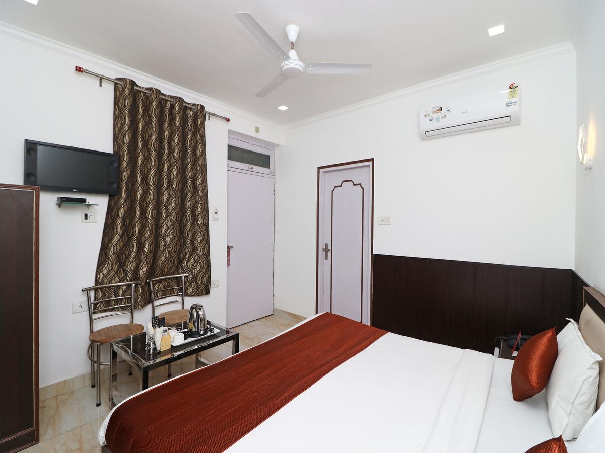 אגרה Oyo 11526 Hotel Apollo מראה חיצוני תמונה