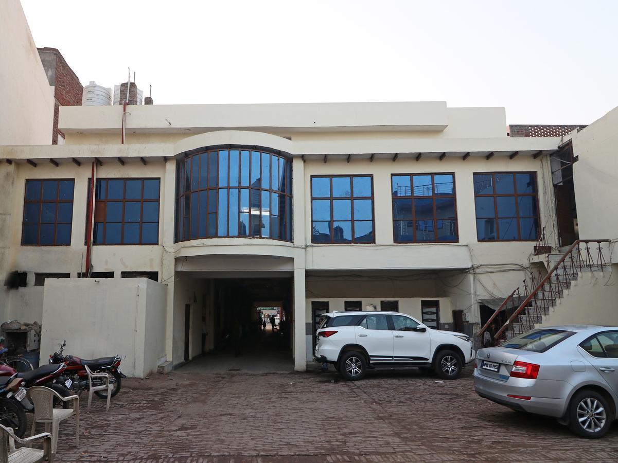 אגרה Oyo 11526 Hotel Apollo מראה חיצוני תמונה
